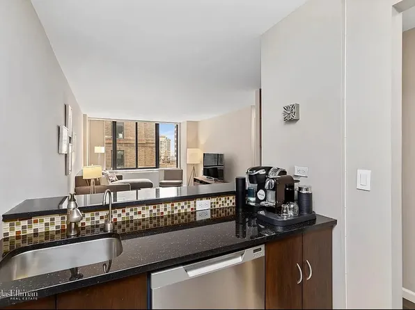 445 Fifth Avenue image 1 of 7