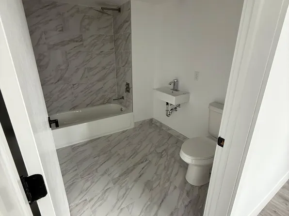 170 Marcy Avenue image 18 of 23