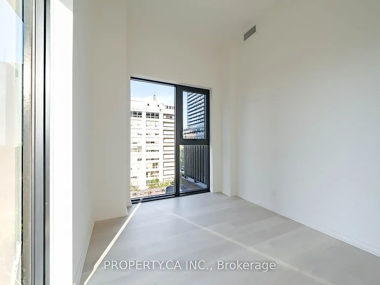 109 Erskine Ave #604 — Photo 7