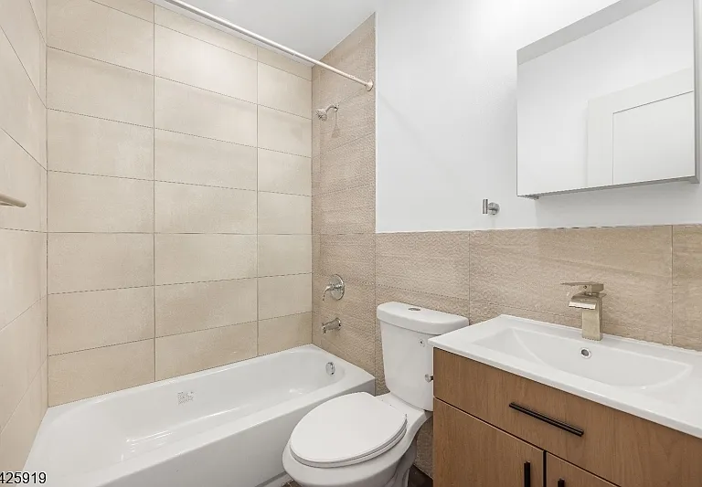 10 School St #7 — Photo 15