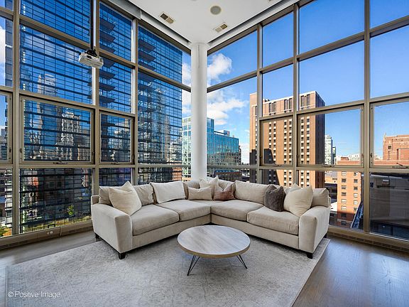 4th image of 150 W Superior St APT 801