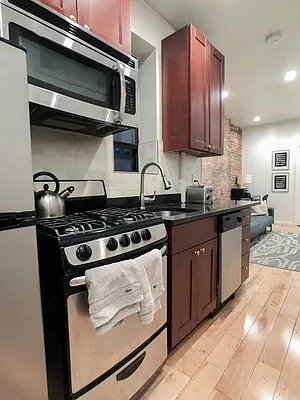 Rented by City Connections Realty | media 21