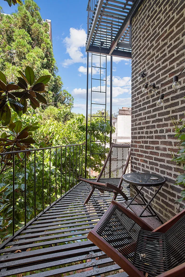 251 Kane Street — Photo 3