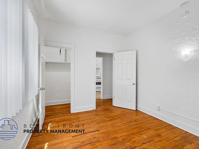 566 W. 17th St. — Photo 6