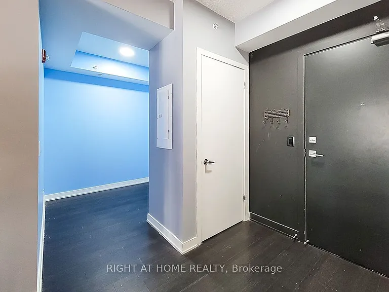 5260 Dundas St #306 — Photo 21