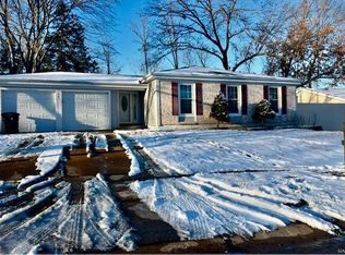12 Hassam Ct, Ballwin, MO 63021