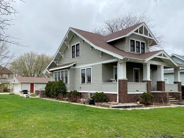 422 Geneva St, Pomeroy, IA 50575