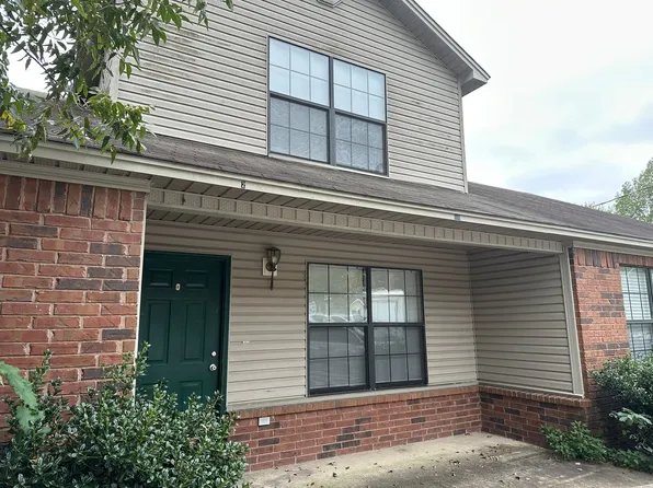 810 E L St, Russellville, AR 72801