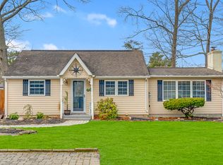 14 Chestnut St, Waretown, NJ