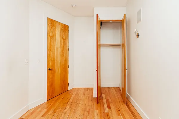 Rented by Nooklyn NYC LLC | media 6