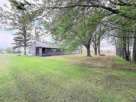 2nd image of 24524 Taus Rd