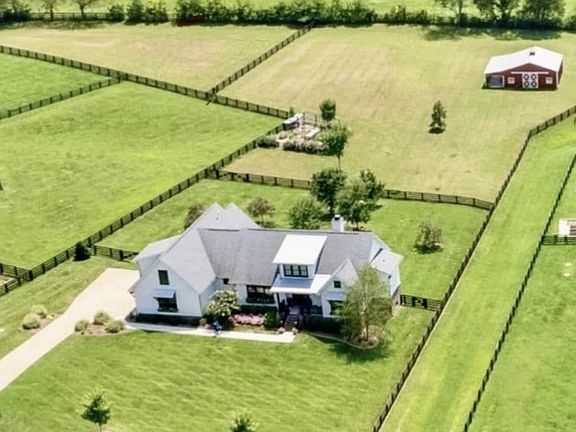3rd image of 2133 Southern Preserve Ln