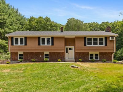 95 Great Ring Road, Sandy Hook, CT, 06482