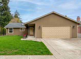 907 NE 196th Ave, Portland, OR 97230