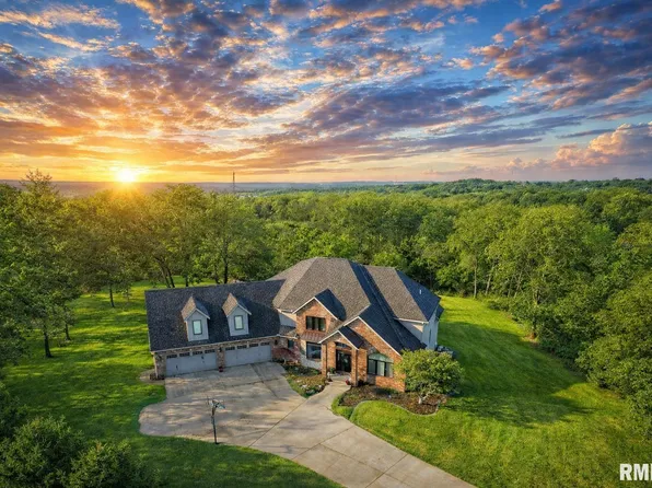 6105 N Eagle Bend Ct, Peoria, IL 61614