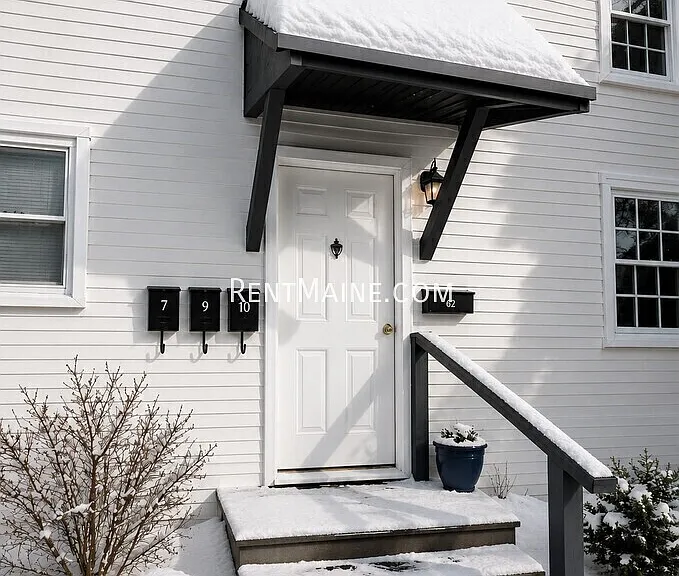 62 State St #10 — Photo 8