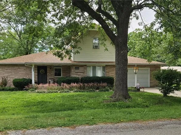 212 S Locust St, Cherokee, KS 66724