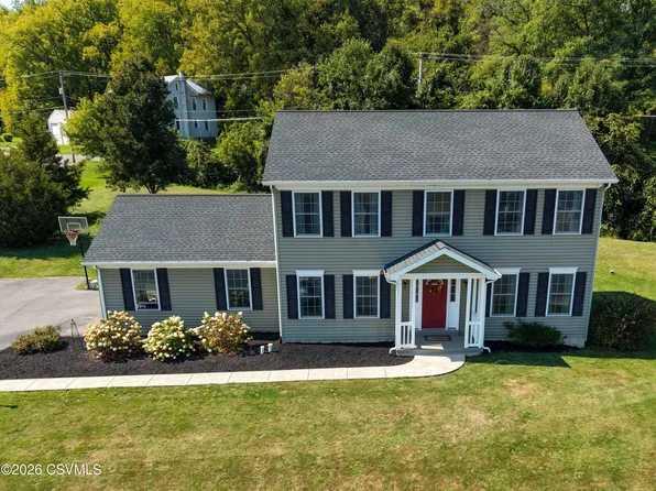 3 Creekside Dr, Selinsgrove, PA 17870