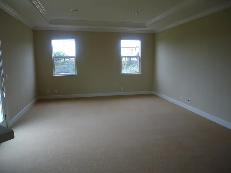 4992 Beach Wood Ct — Photo 32