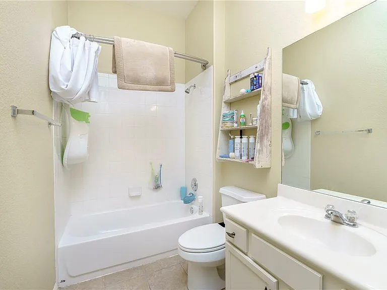 1601 Greenside Dr — Photo 10