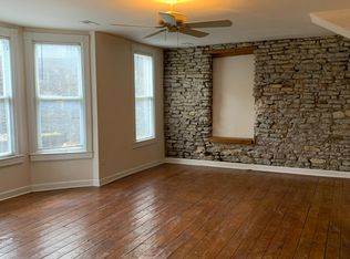 317 Du Page St APT A, Elgin, IL 60120