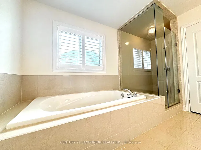 921 Goring Cir — Photo 14