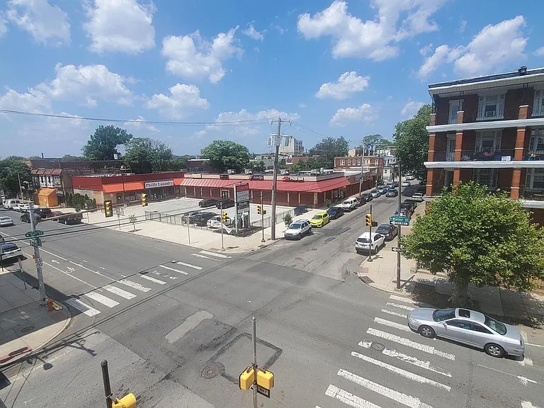 5052 Walnut St #54-301 — Photo 7