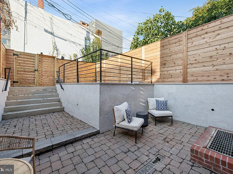 2507 I St NW — Photo 33