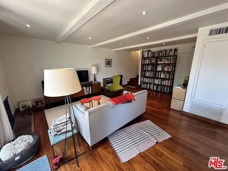2508 Arizona Ave #4 — Photo 3