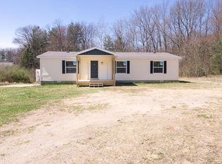 17545 Peach Ridge Ave, Kent City, MI 49330