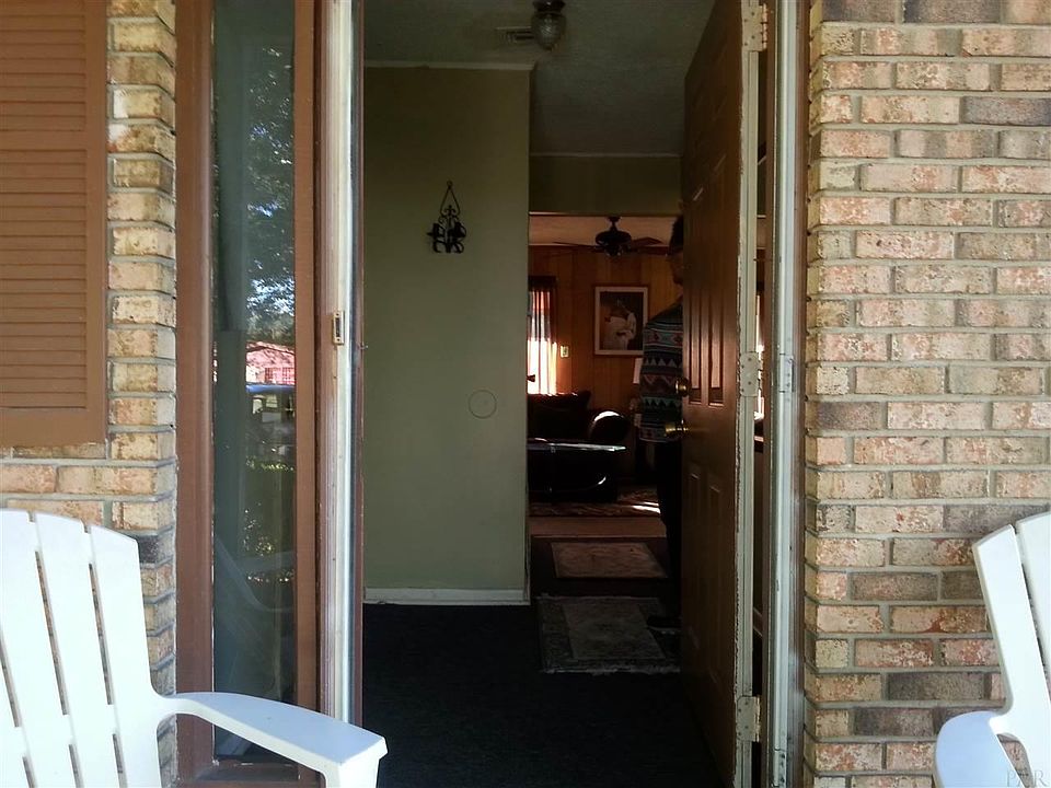 1st image of 8663 Stockdale Ave