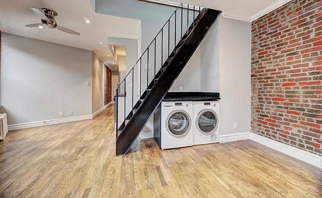 Rented by REAL New York | media 36