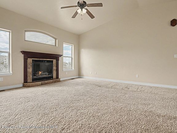 3rd image of 194 Eagle Ridge Dr