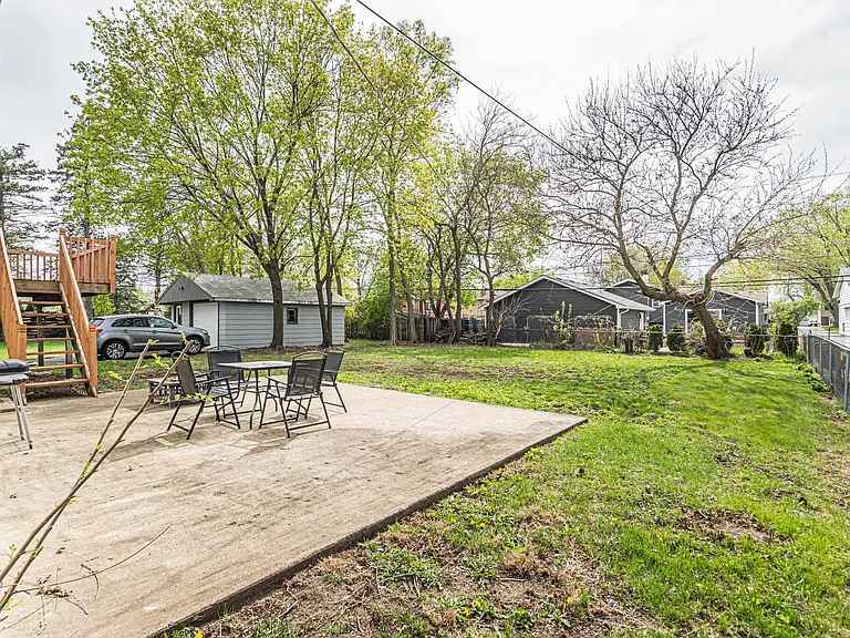 1407 Jefferson St — Photo 23