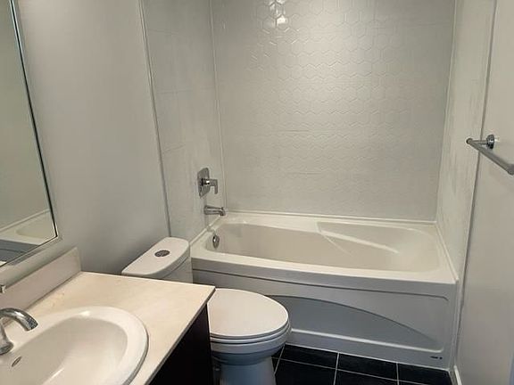 2nd image of 938 Smithe St #16XX