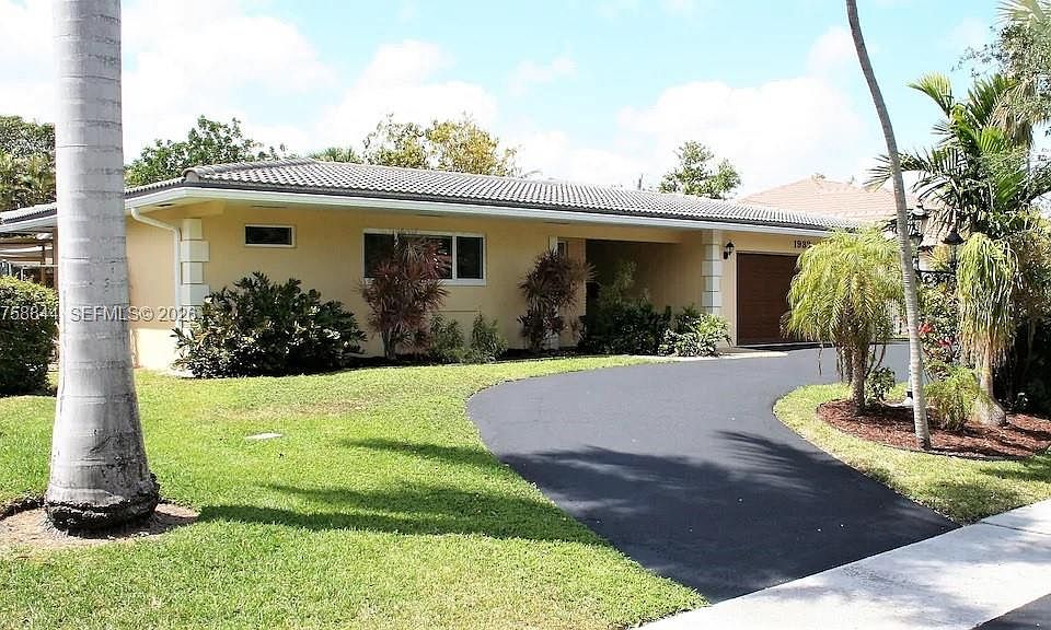 1st image of 1933 Twin Dolphin Ln