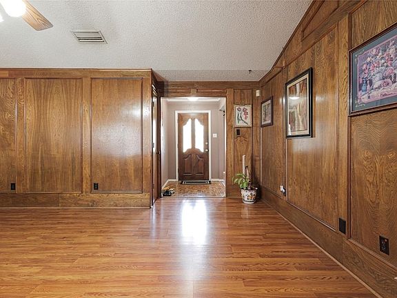 3rd image of 338 Marriott Ln