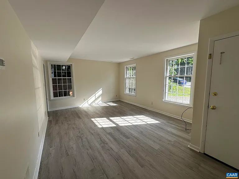 1724 Solomon Rd #B — Photo 4