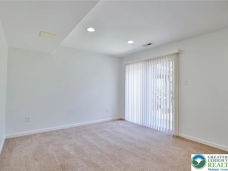 7832 Red Hawk Ct — Photo 3