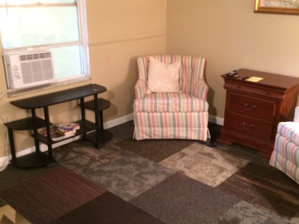 58 Olde Main Plz #A, Saint Albans, WV 25177