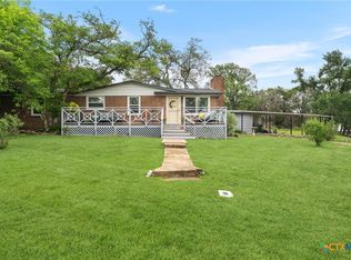 51 Cliffside Cir, Morgans Pt Resort, TX 76513