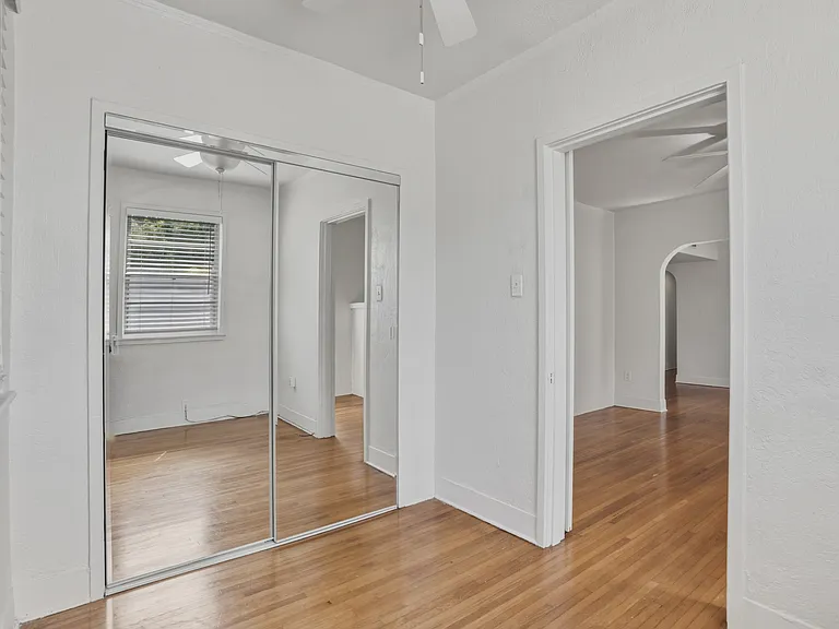 3218 W Santiago St — Photo 12
