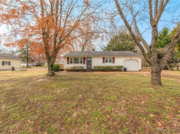 1960 Marshall Ln, Hayes, VA 23072