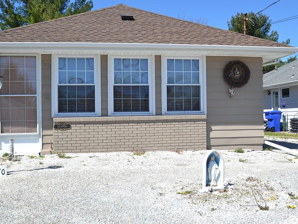 1st image of 1670 Yorktowne Blvd