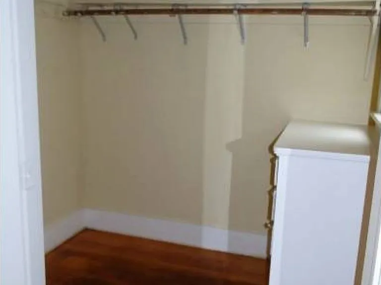 5&12 Residential Properties — Photo 8