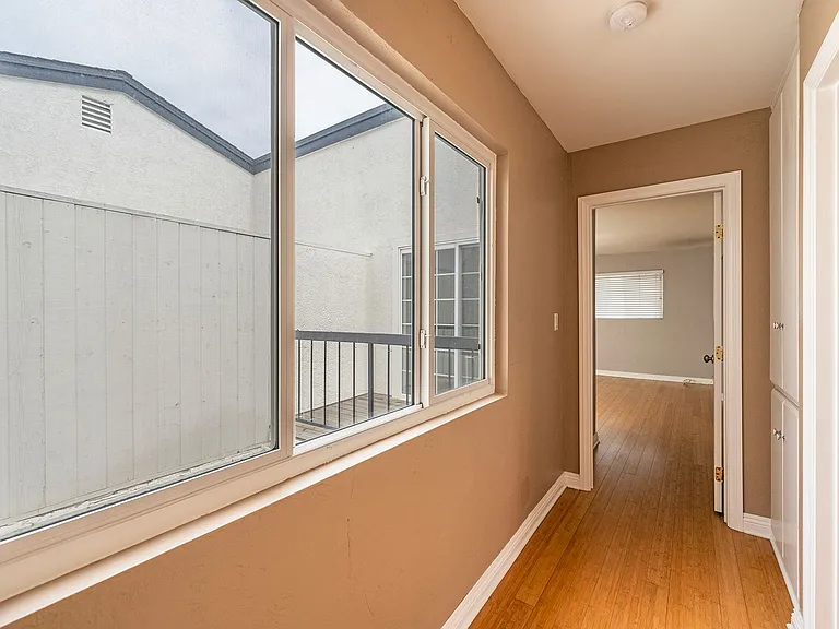 2410 Voorhees Ave #5 — Photo 13