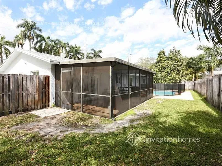 4904 SW 90th Ave — Photo 19