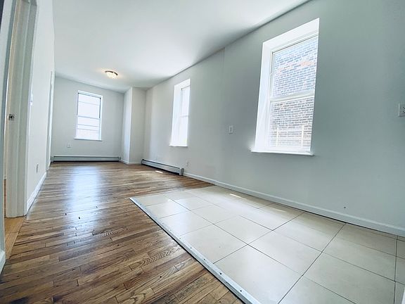 4th image of 321 Malcolm X Blvd APT 4F