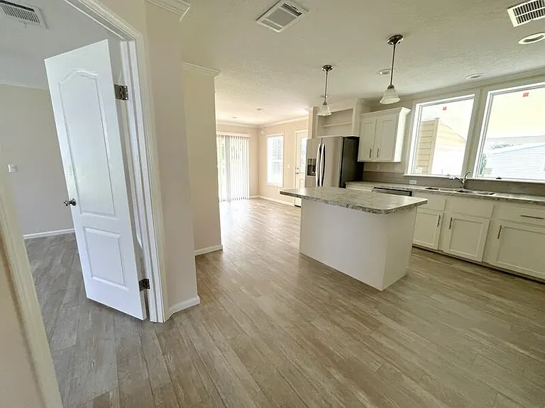 5460 Bahia Way #5460EB — Photo 11