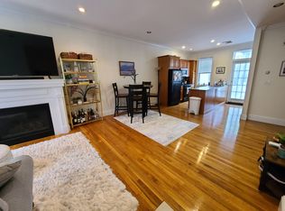 597 E 6th St #1, Boston, MA 02127